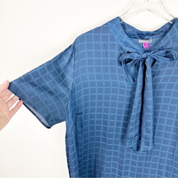 Vince Camuto Navy Blouse Neck Tie Short Sleeve Top 1X - Picture 3 of 5